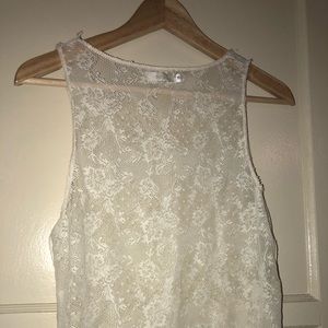 Lace cami by Millaiou